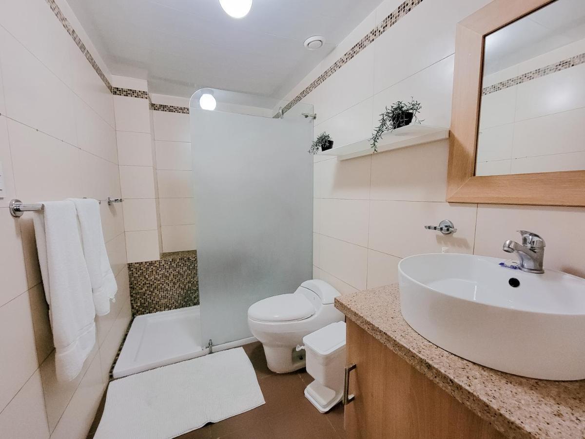 Marbella Beachfront 2Br Apt ฆวนโดลีโอ ภายนอก รูปภาพ